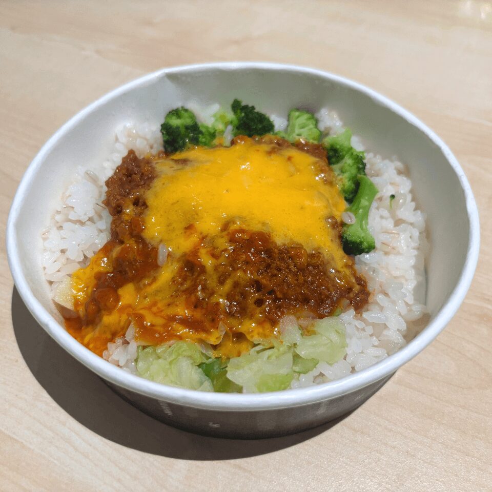 3種野菜とチーズのタコライス