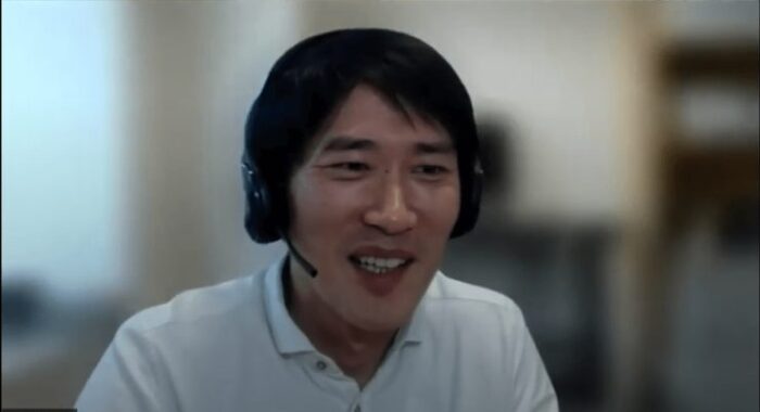 インタビュー時の鈴木先生